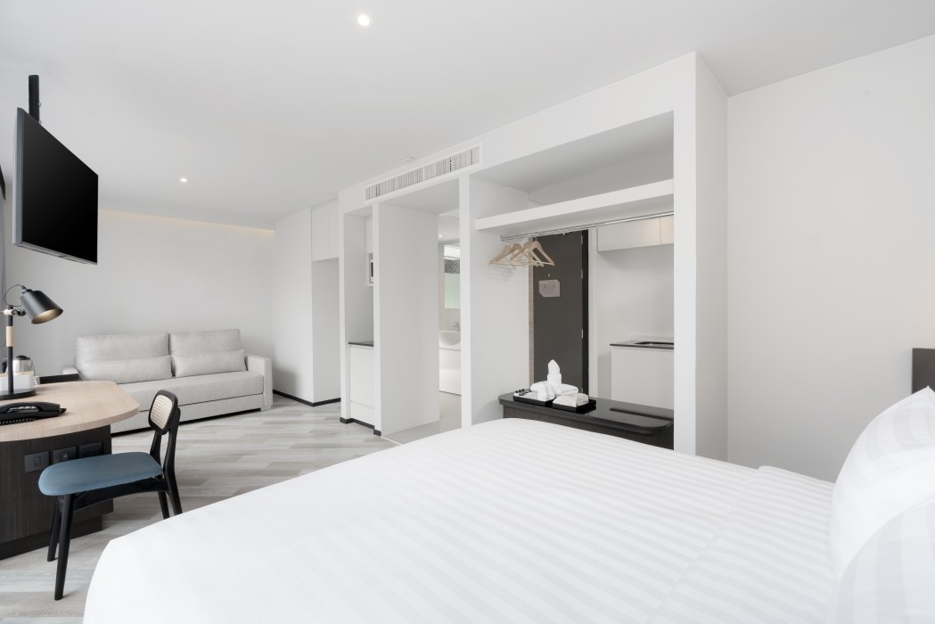 seekers finders rama iv hotel surestay collection by bw