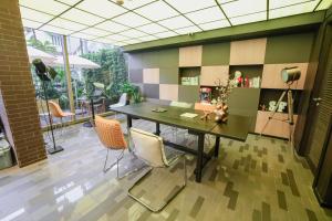seekers finders rama iv hotel surestay collection by bw