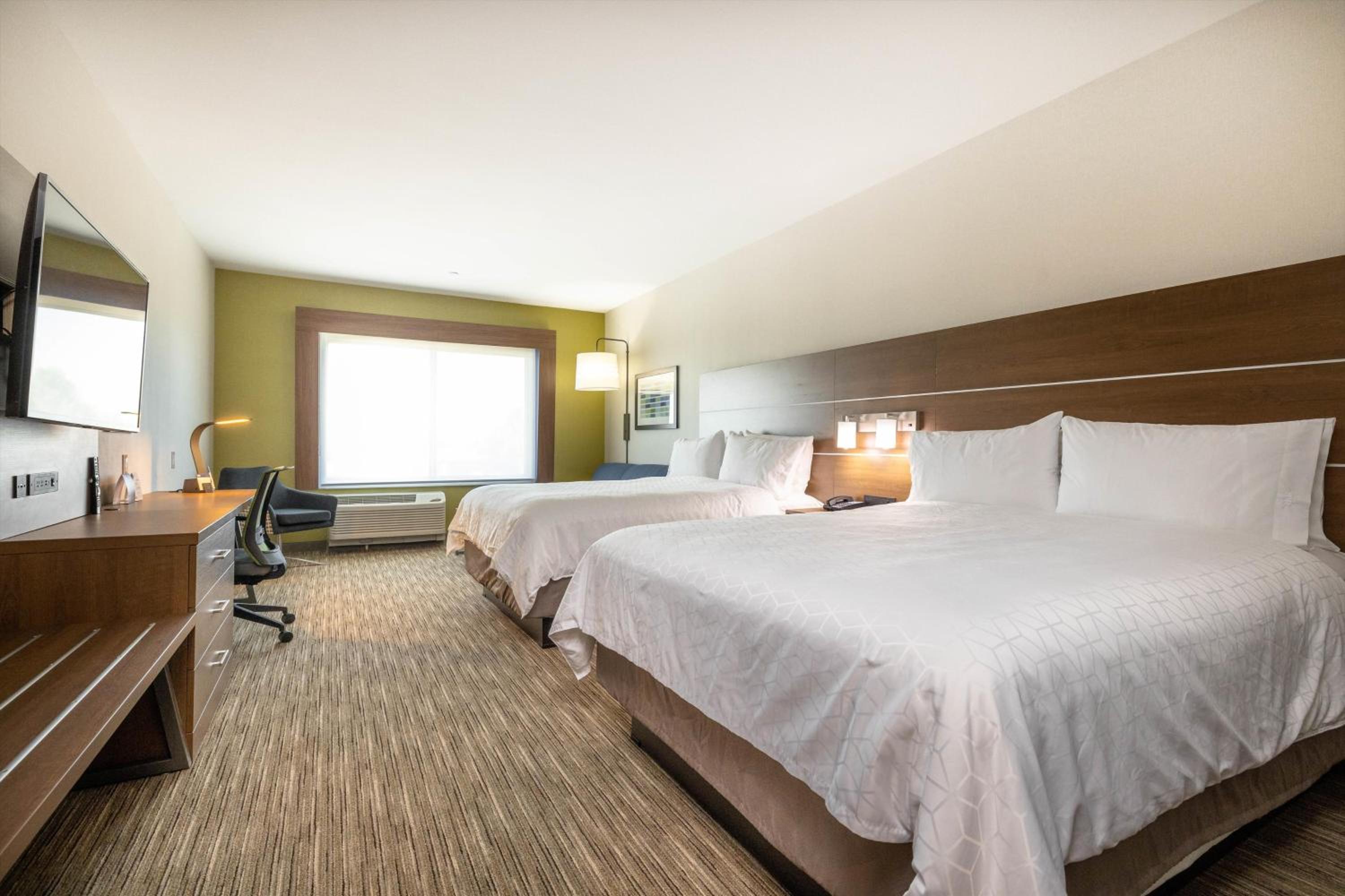 holiday inn express and sts san jose silicon valley