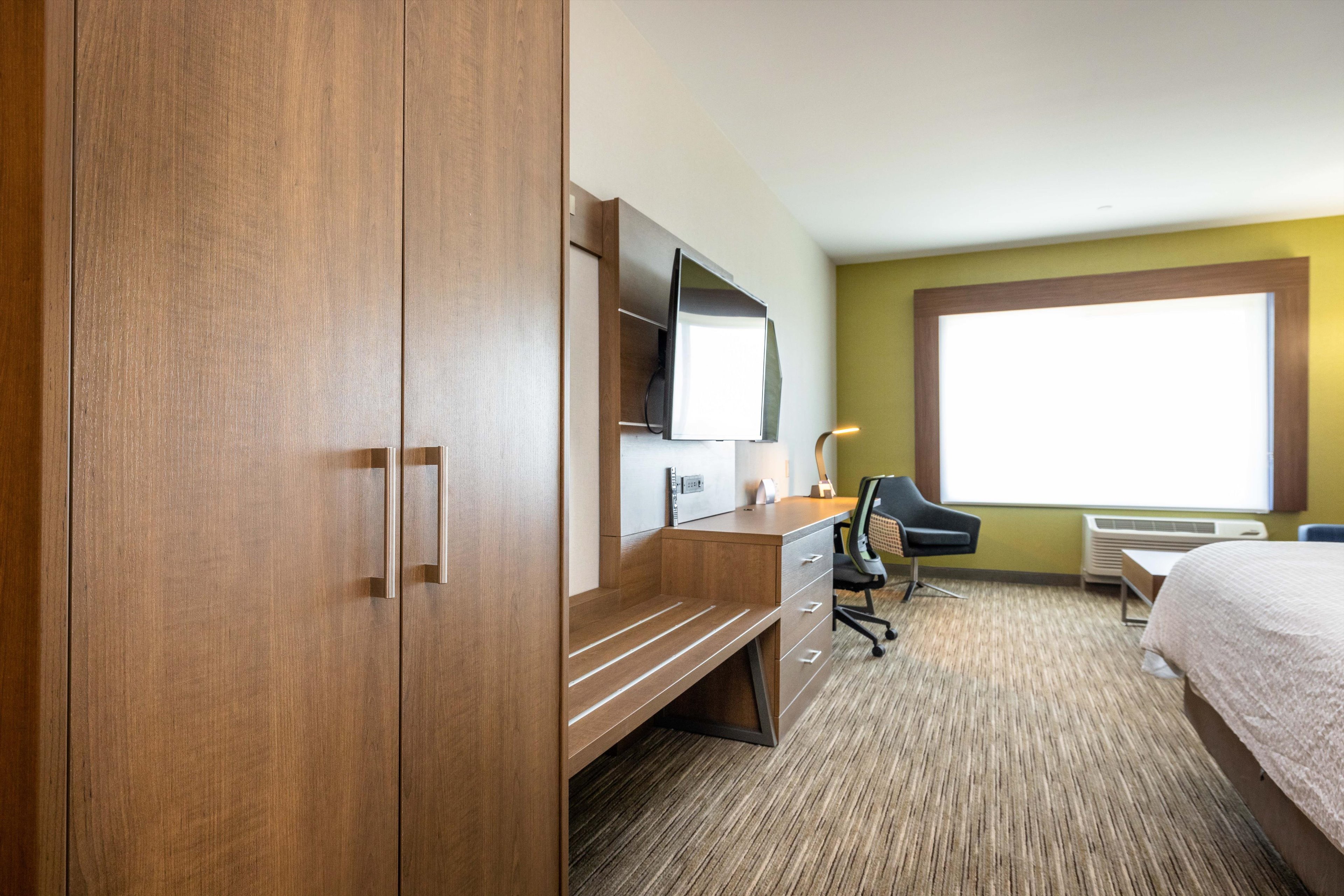 holiday inn express and sts san jose silicon valley