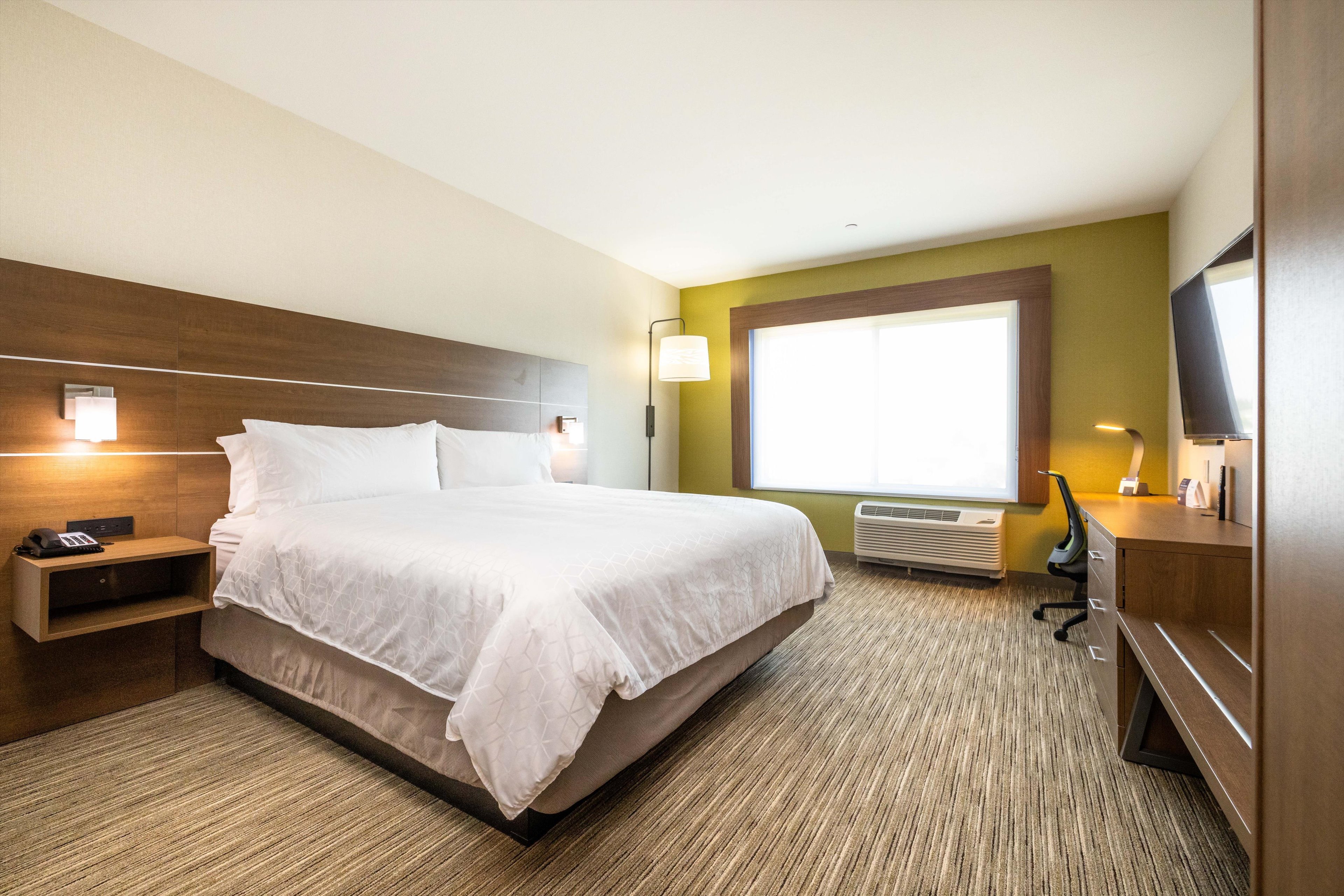 holiday inn express and sts san jose silicon valley