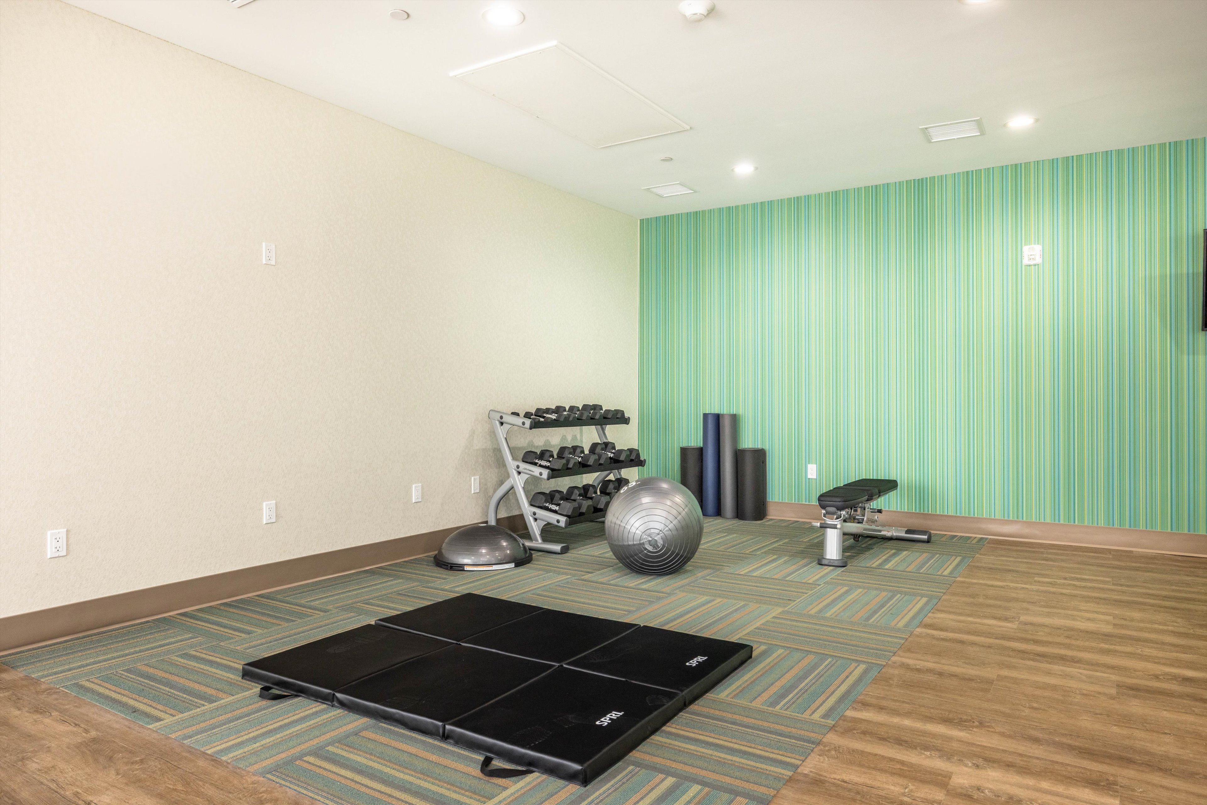 holiday inn express and sts san jose silicon valley
