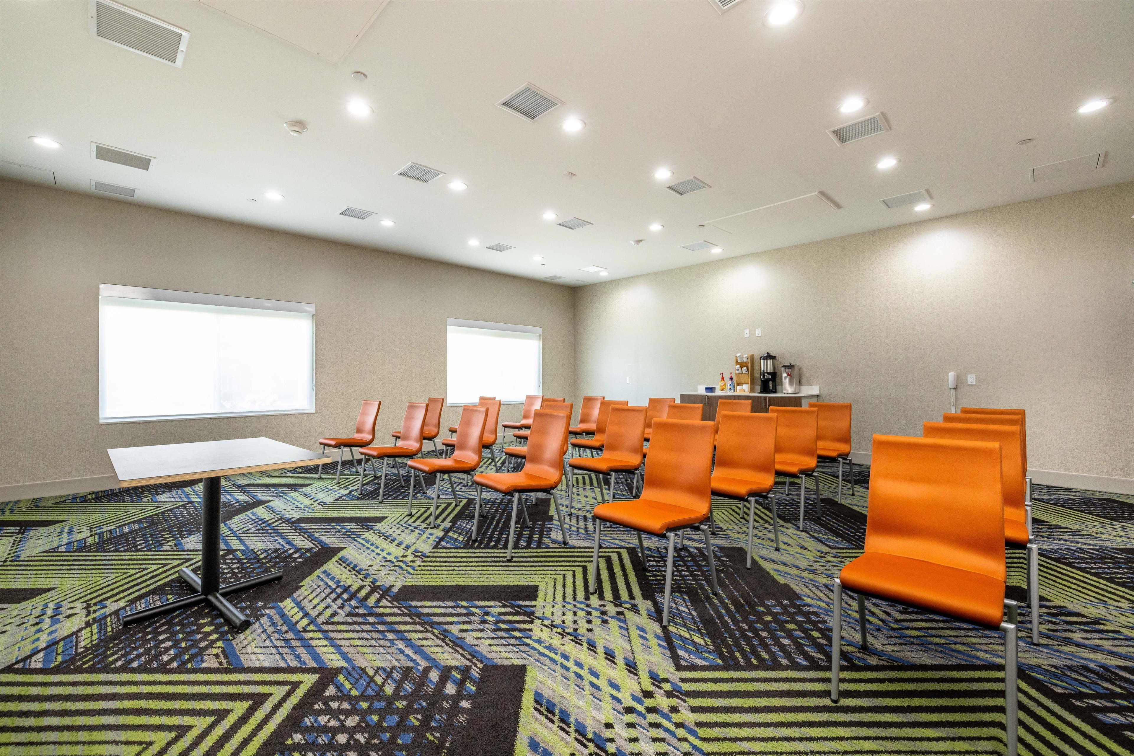 holiday inn express and sts san jose silicon valley