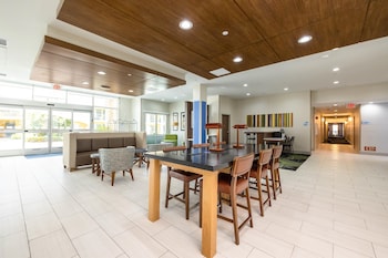 Holiday Inn Express & Sts San Jose Silicon Valley,,2.5 star