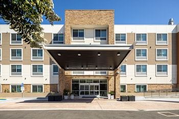 Holiday Inn Express & Sts San Jose Silicon Valley,,2.5 star