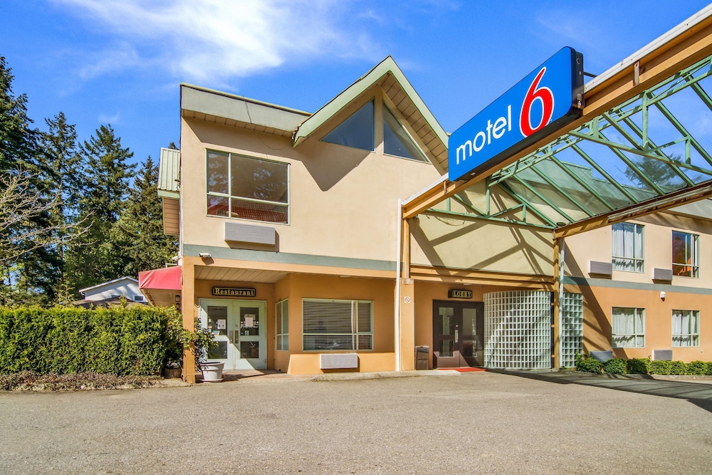 motel 6 surrey bc