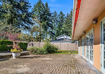 motel 6 surrey bc