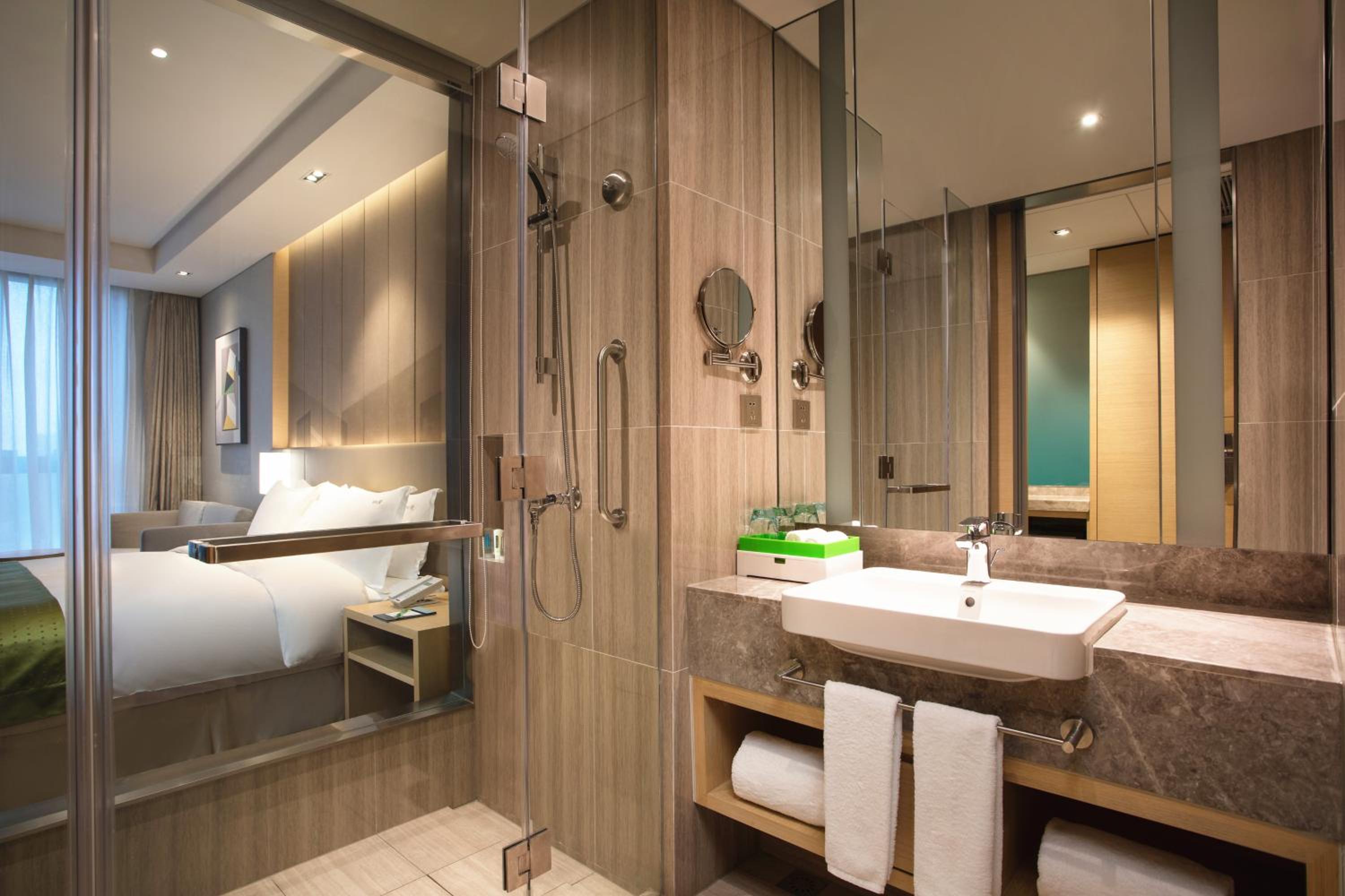 holiday inn wuxi taihu new city an ihg hotel