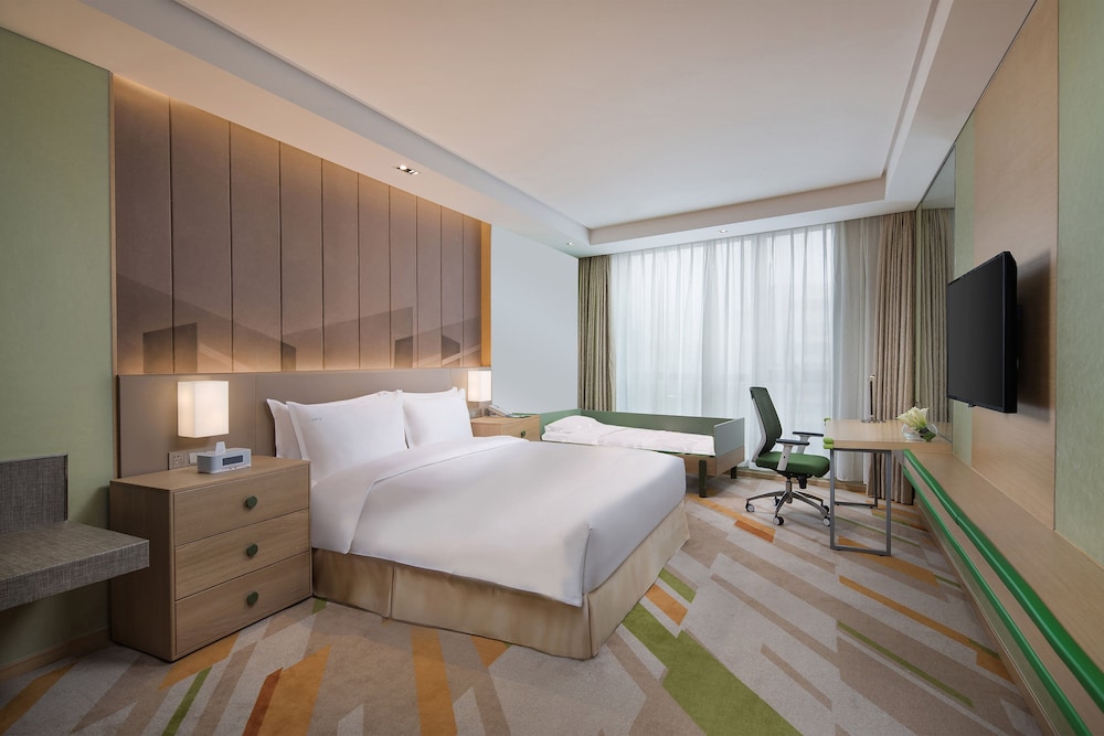 holiday inn wuxi taihu new city an ihg hotel