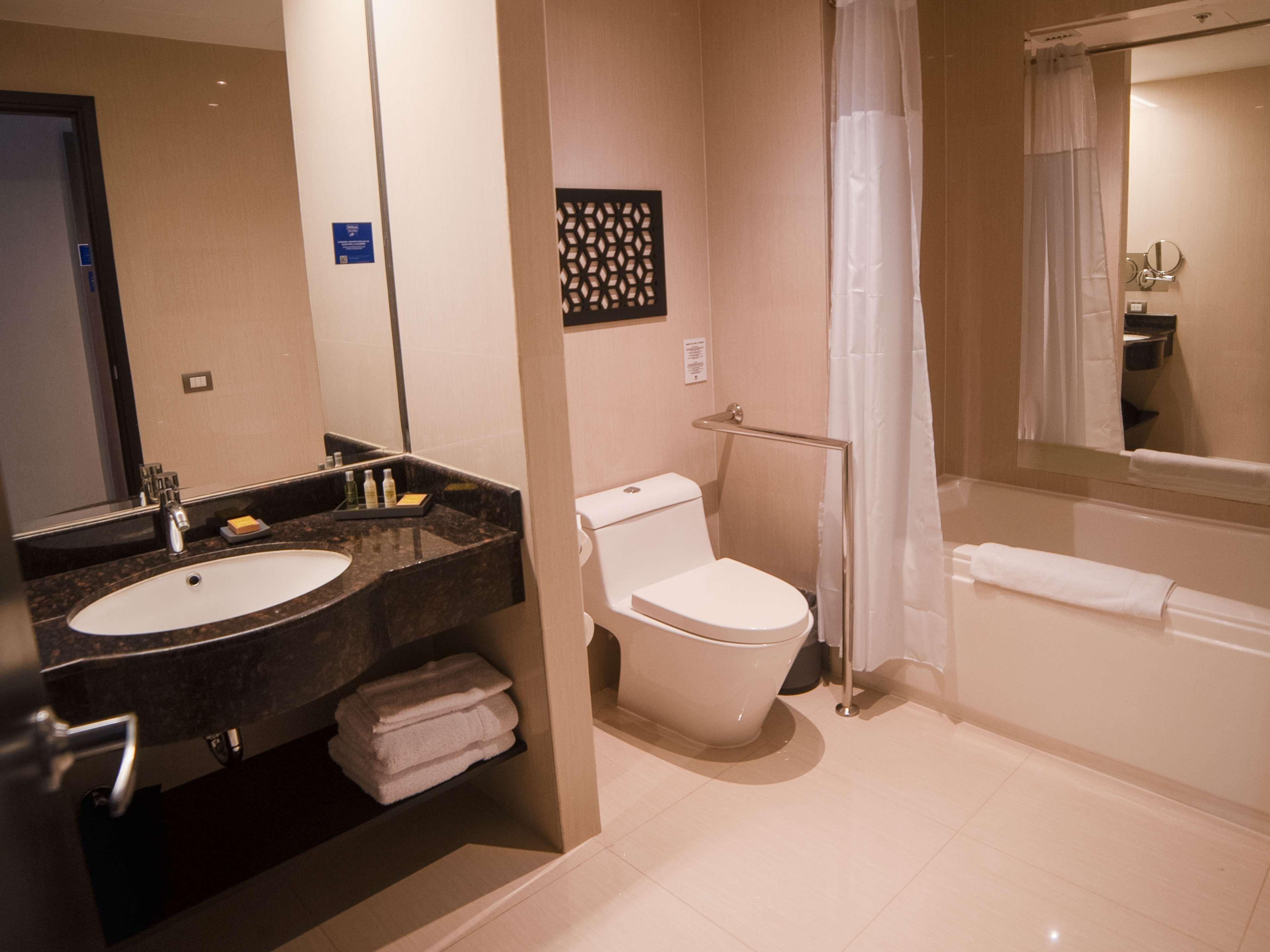 doubletree by hilton trujillo