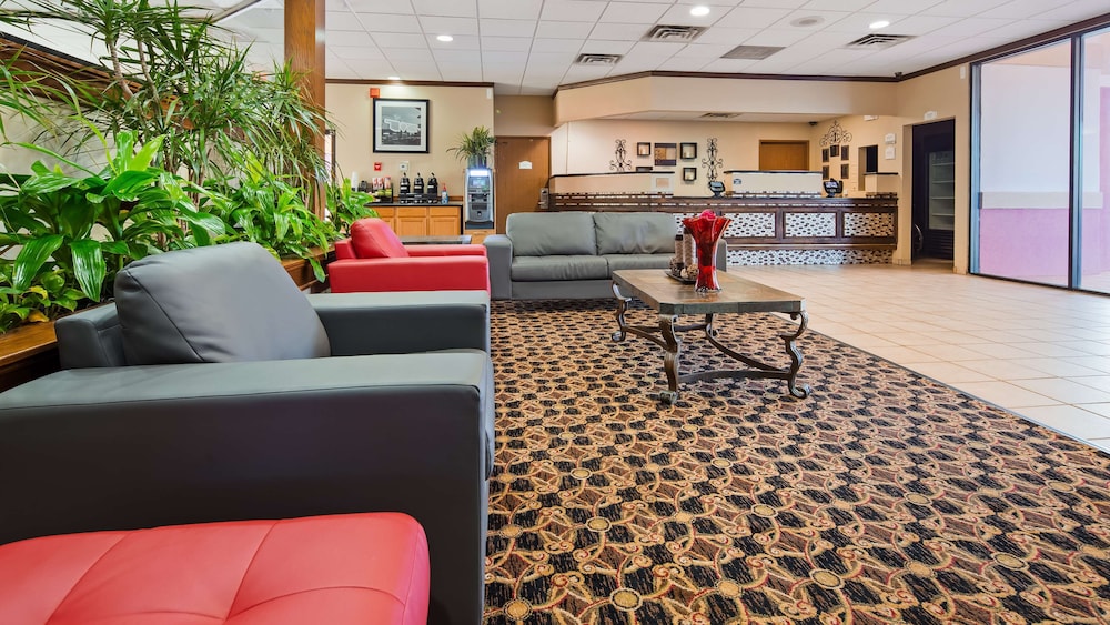 hemp hotel a travelodge by wyndham oklahoma city north