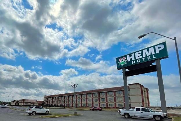hemp hotel a travelodge by wyndham oklahoma city north