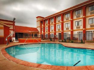 hemp hotel a travelodge by wyndham oklahoma city north