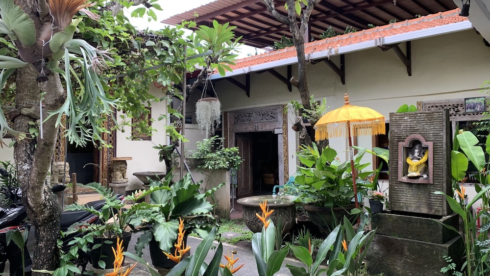 chendana homestay bali