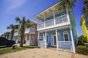 summer towne cottages by panhandle getaways