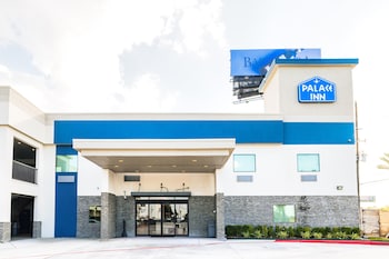 palace inn blue iah east