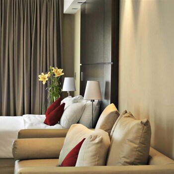 htl city baires