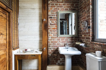 maison and chateau copsa