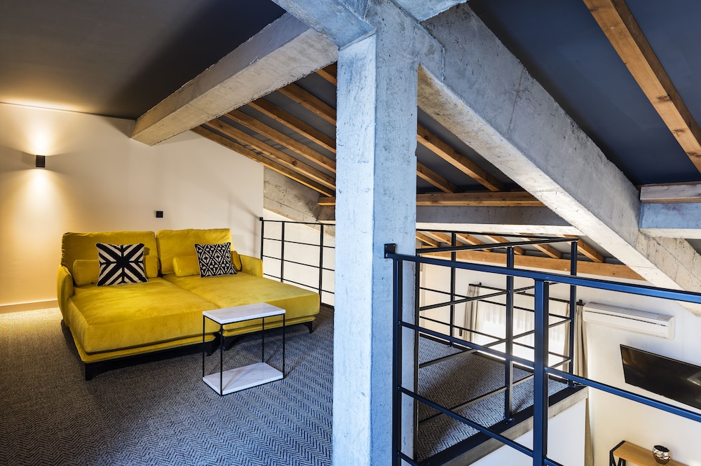 maison and chateau copsa