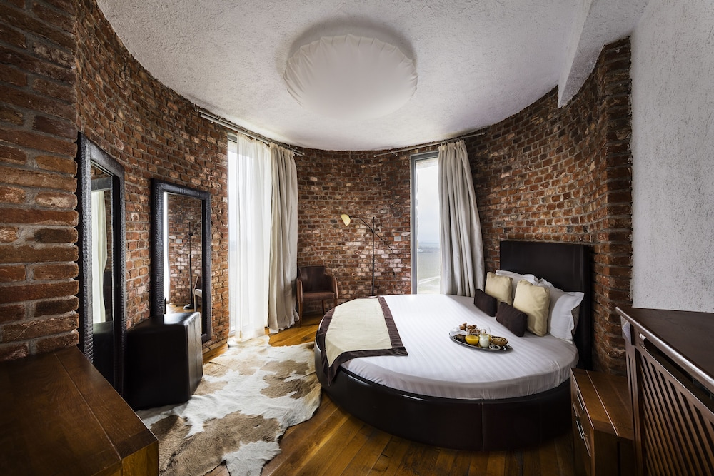 maison and chateau copsa