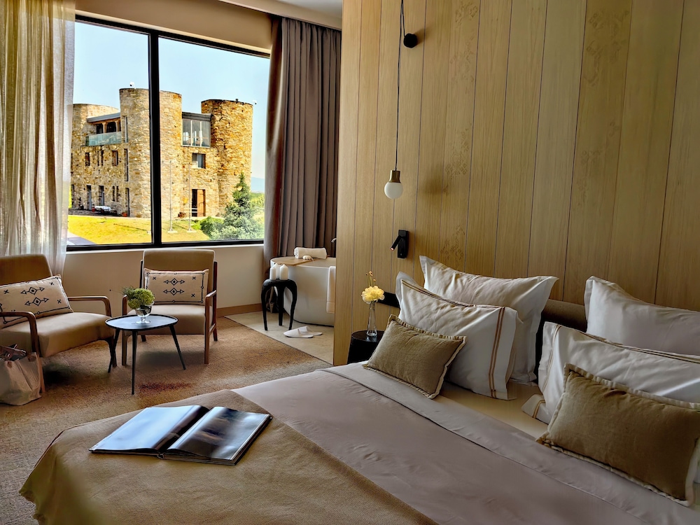 maison and chateau copsa