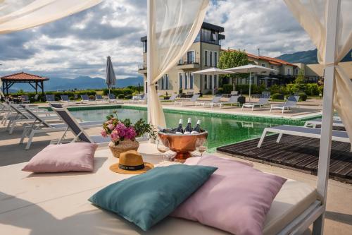 maison and chateau copsa