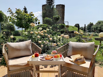 maison and chateau copsa