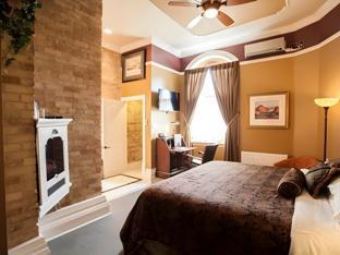 clocktower inn