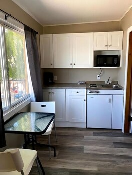 richter pass beach resort