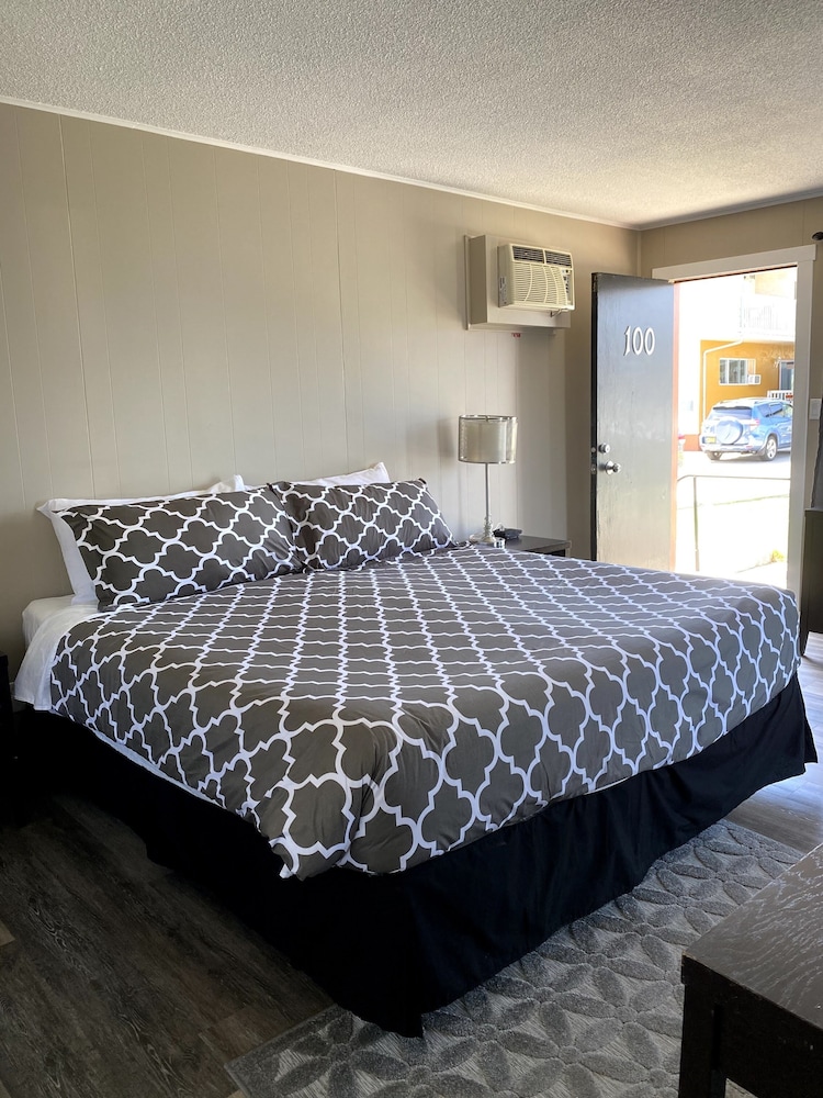 richter pass beach resort