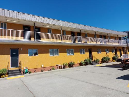 richter pass beach resort