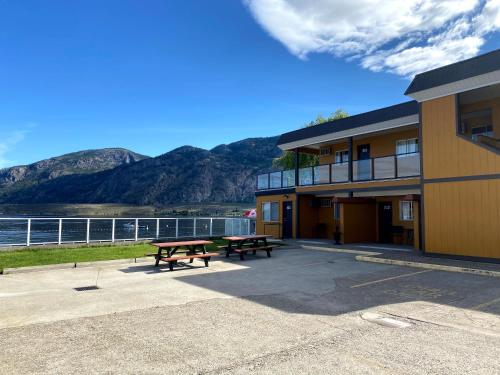 richter pass beach resort