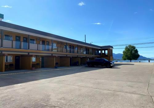 richter pass beach resort