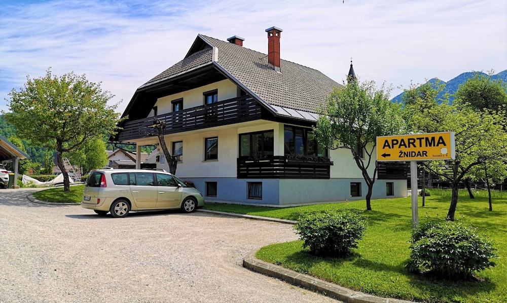 apartments znidar