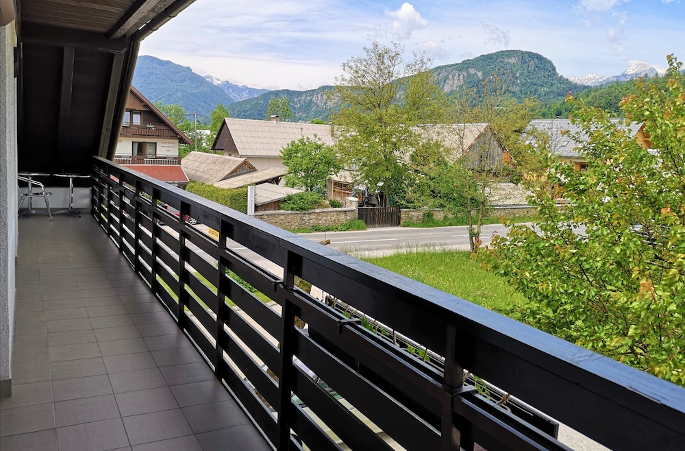 apartments znidar
