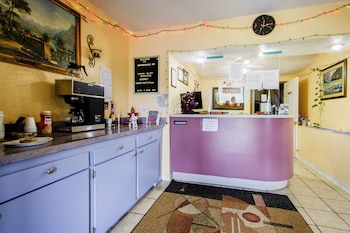 Oyo Hotel Chapmanville Inn, Wv - Hwy 119,,2 star