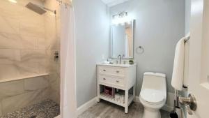 barefoot mailman inn and suites