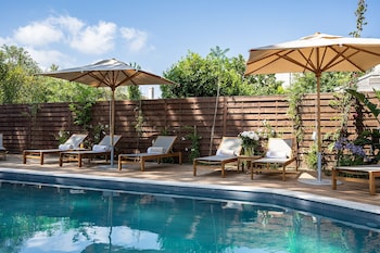 hotel lou cagnard