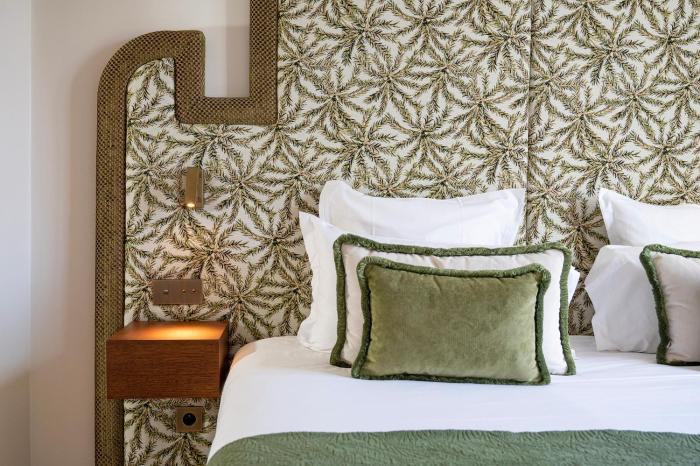 hotel lou cagnard