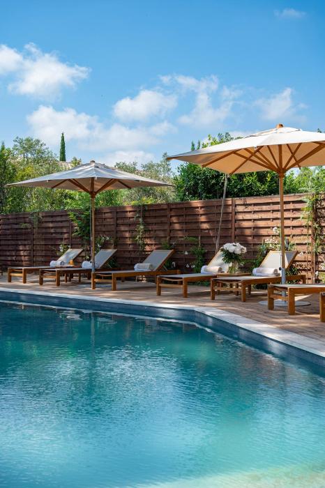 hotel lou cagnard