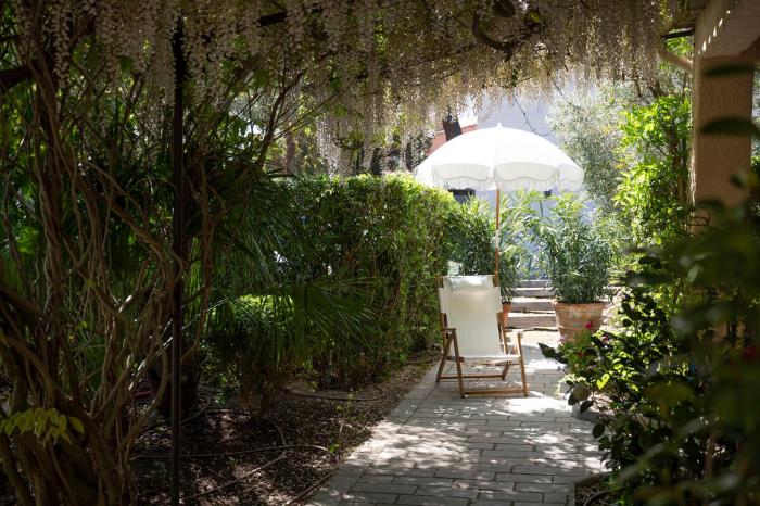 hotel lou cagnard
