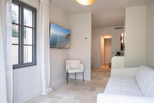 hotel lou cagnard