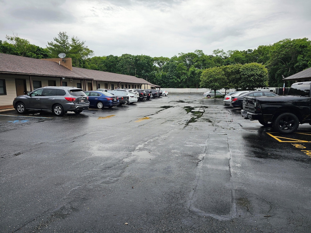 112 Motel,Medford>>Long Island,2 star