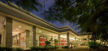 istana nelayan hotel and convention powered by archipelago