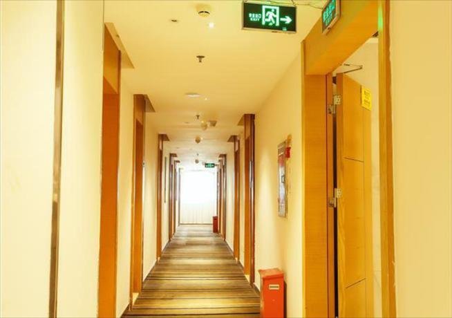 city comfort inn wuzhou municipal square