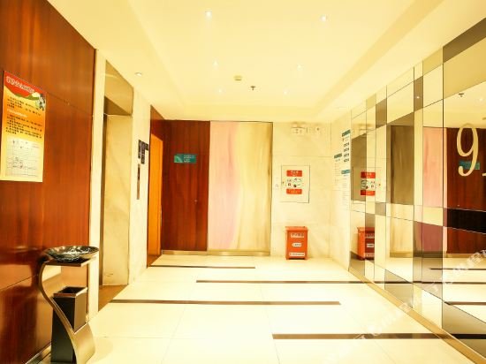 city comfort inn wuzhou municipal square