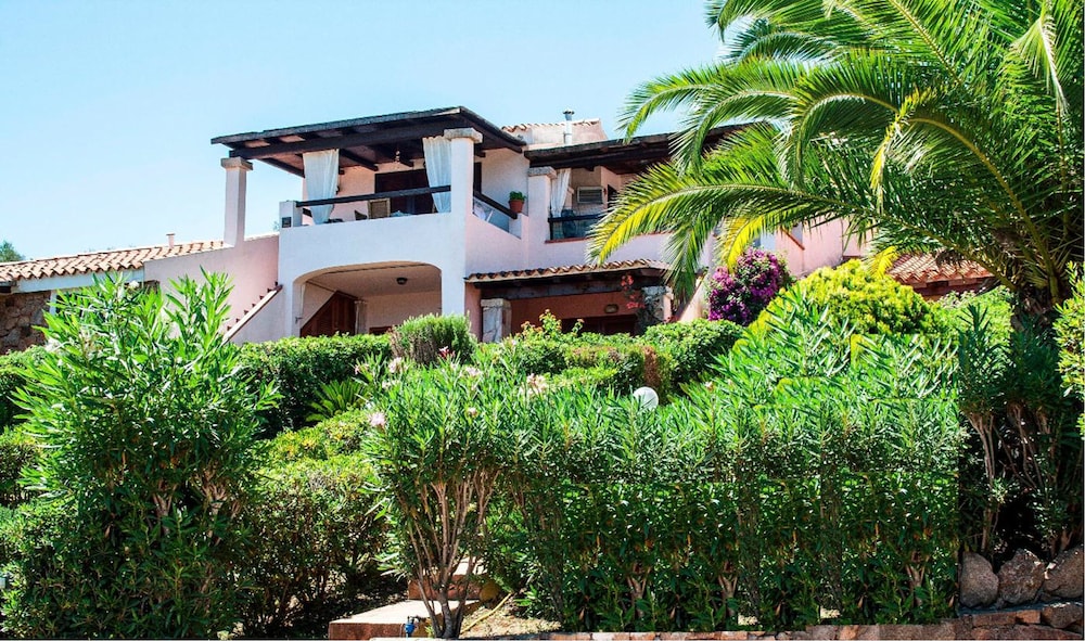 porto ottiolu resort