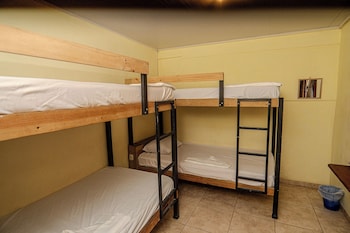 costa linda art hostel