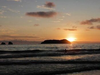 costa linda art hostel