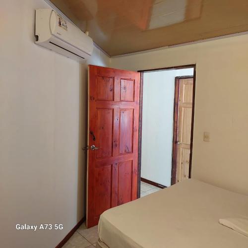 costa linda art hostel